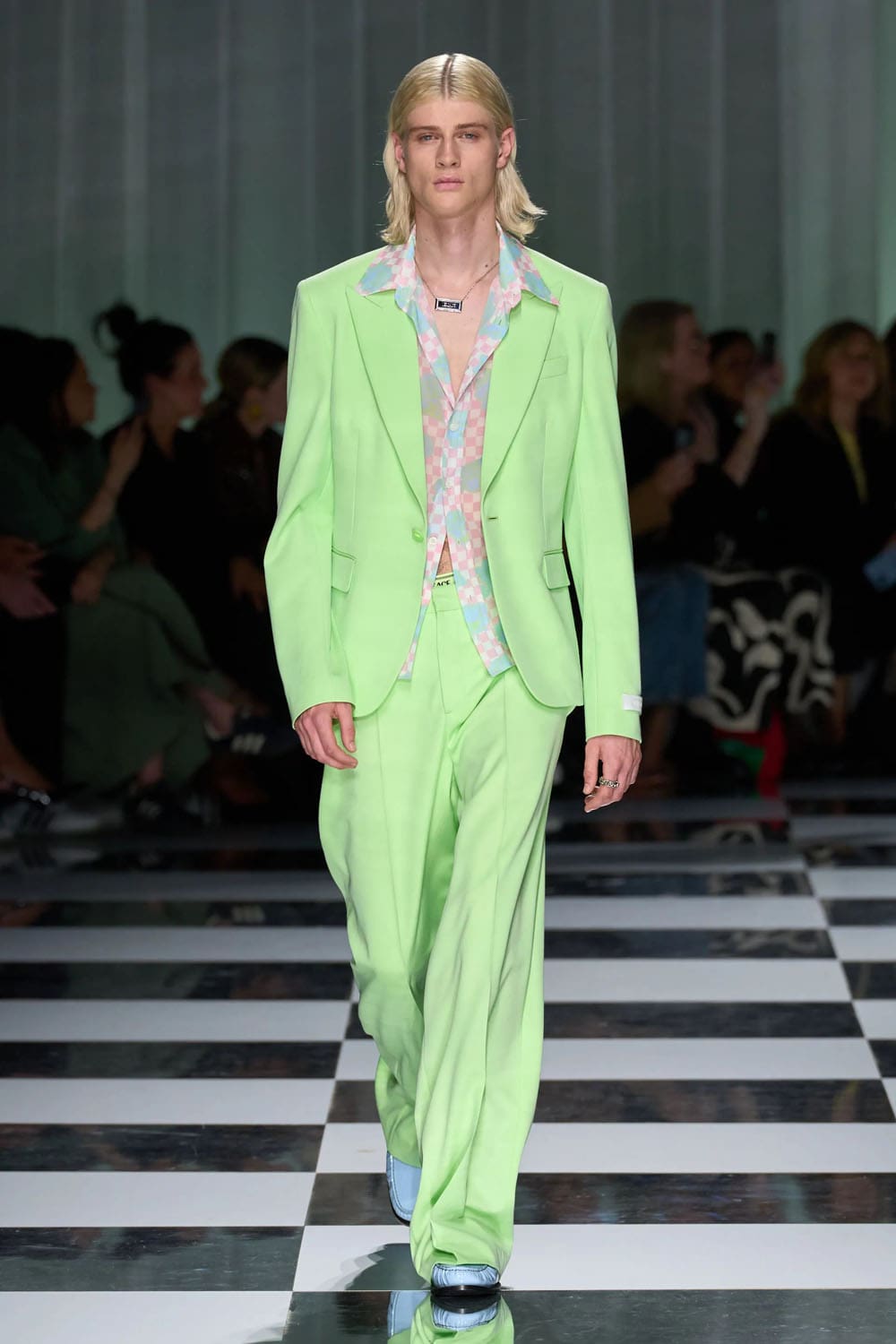 Versace Primavera Estate 2024 Runway Magazine (51)