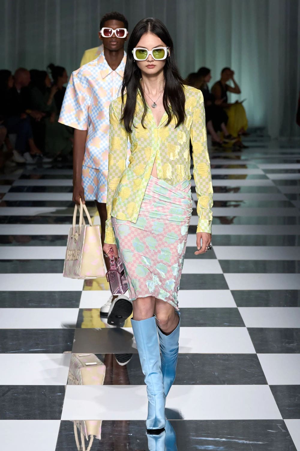 Versace Primavera Estate 2024 Runway Magazine (55)