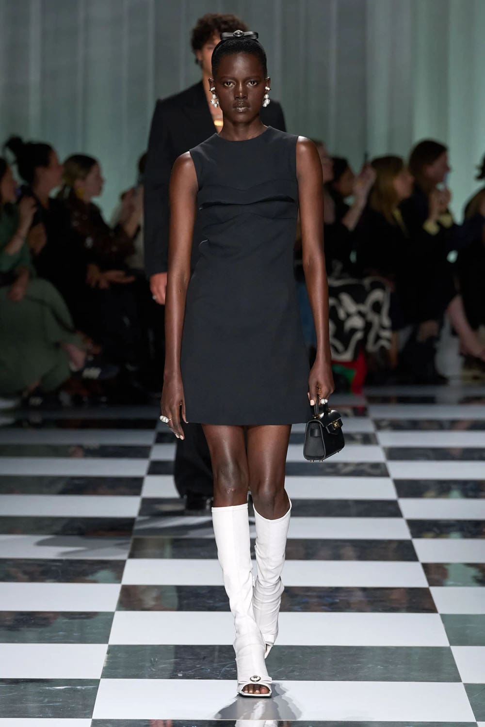 Versace Primavera Estate 2024 Runway Magazine (64)