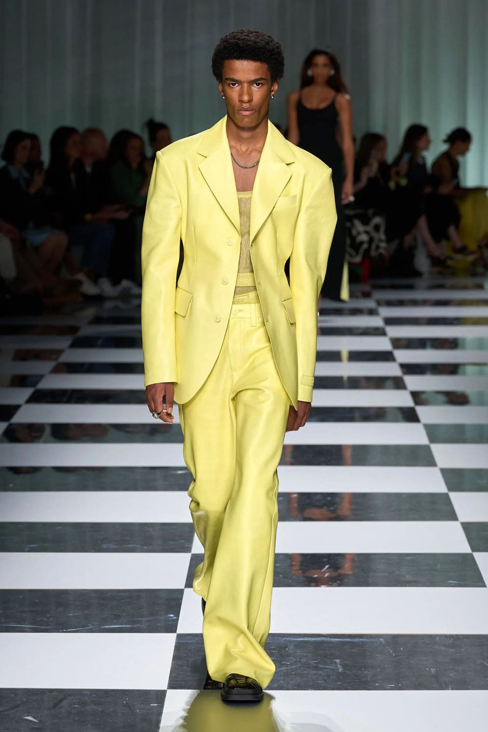 Versace Primavera Estate 2024 Runway Magazine (67)