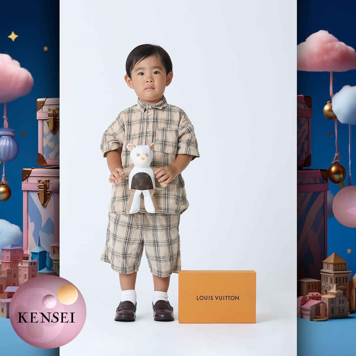 241 Niños Tokei en Runway Revista World Kids Audición 2023 Louis Vuitton