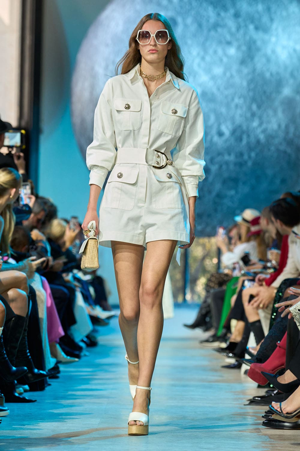 Elie Saab 春夏 2024 准备穿 Runway 杂志(3)