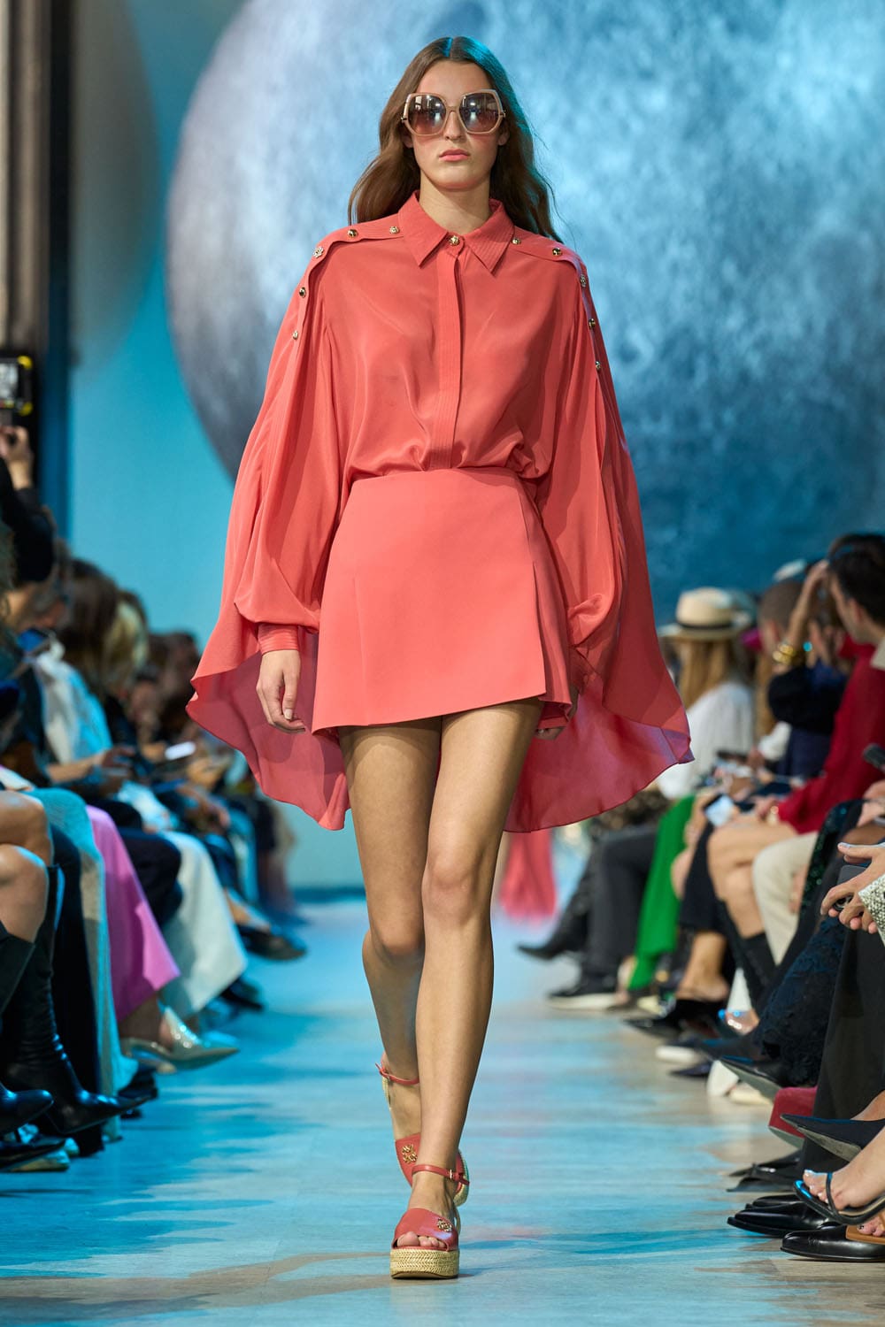 Elie Saab 春夏 2024 准备穿 Runway 杂志(38)