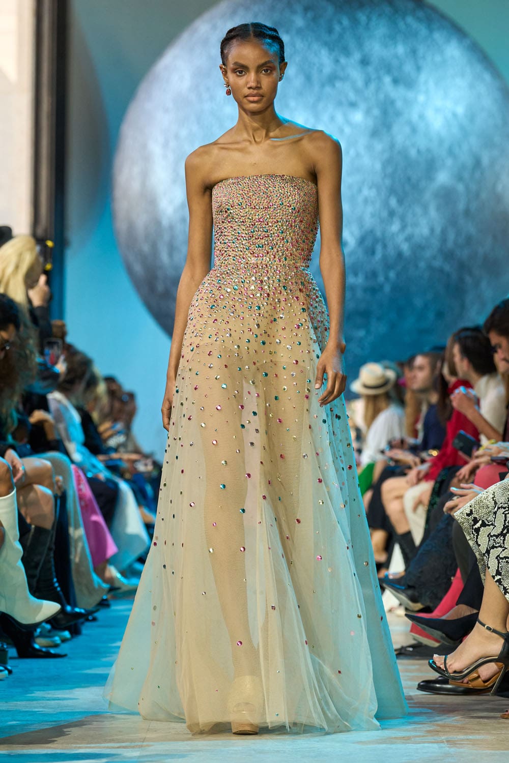 Elie Saab 春夏 2024 准备穿 Runway 杂志(56)
