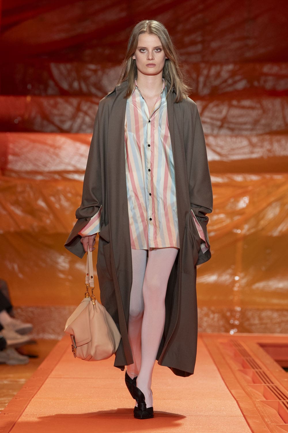 ルイ・ヴィトン 春夏 2024 Runway 雑誌(11)