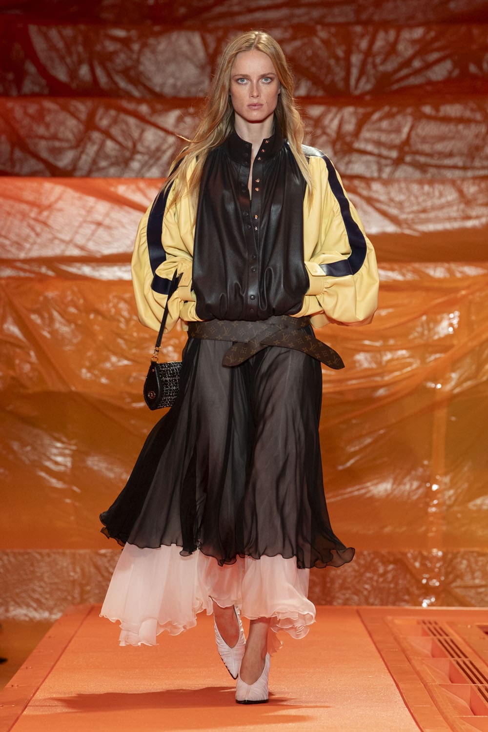 ルイ・ヴィトン 春夏 2024 Runway 雑誌(2)
