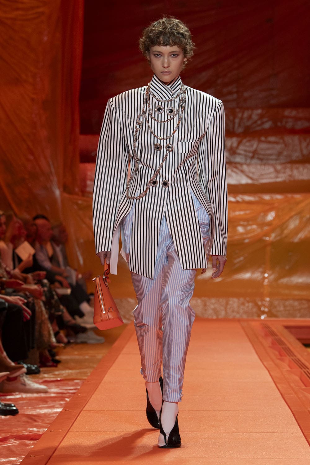 ルイ・ヴィトン 春夏 2024 Runway 雑誌(45)