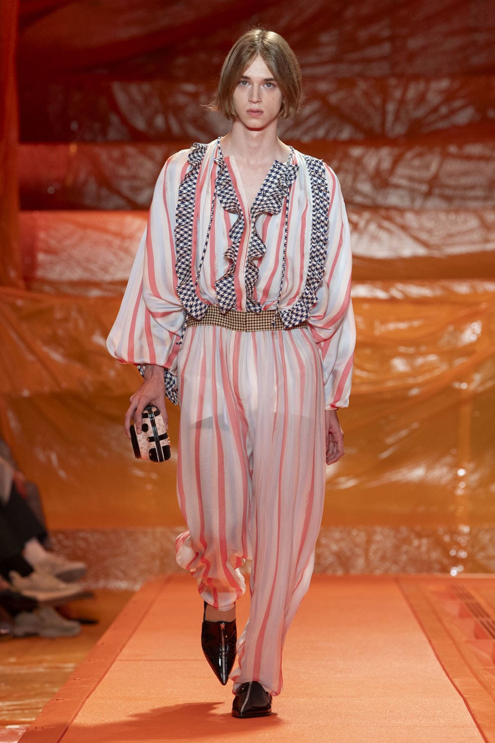 ルイ・ヴィトン 春夏 2024 Runway 雑誌(9)
