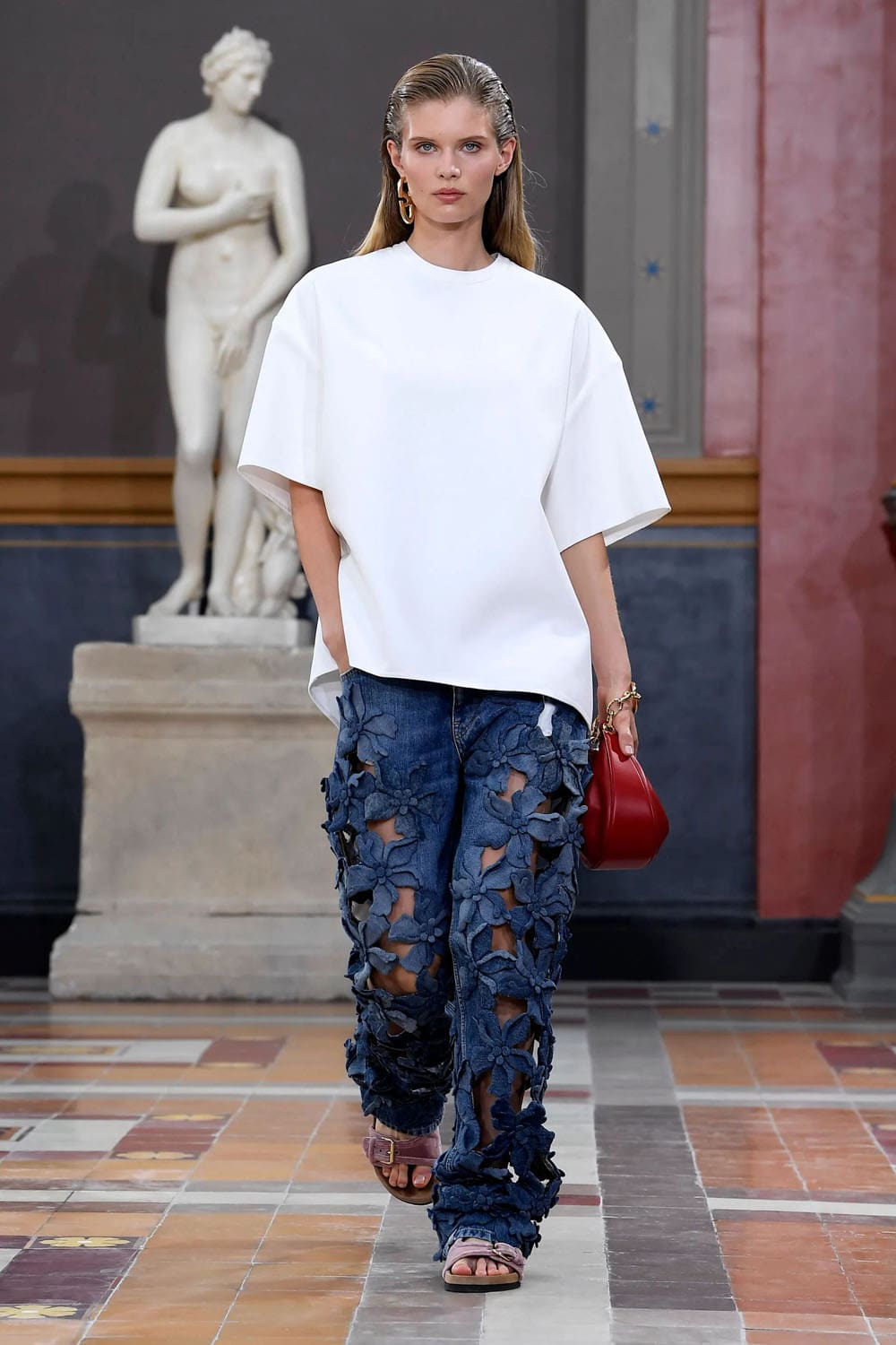 Valentino Printemps Été 2024 Prêt à porter Runway Magazine (34)