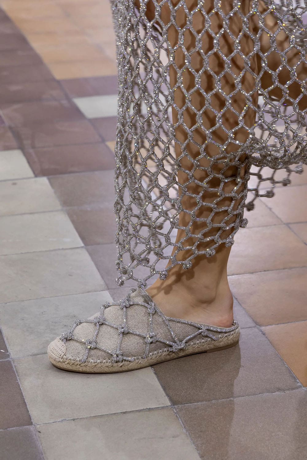 Valentino Printemps Été 2024 Prêt à porter Runway Magazine (48)
