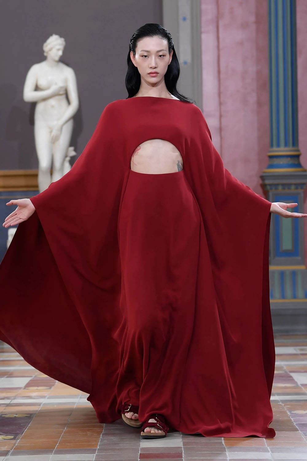 Valentino Printemps Été 2024 Prêt à porter Runway Magazine (93)