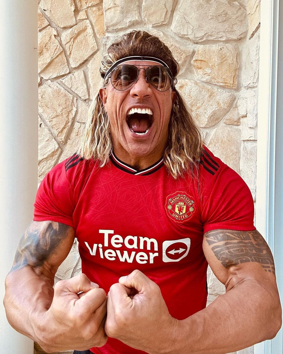 Dwayne Johnson La Roca como David Beckhan 3