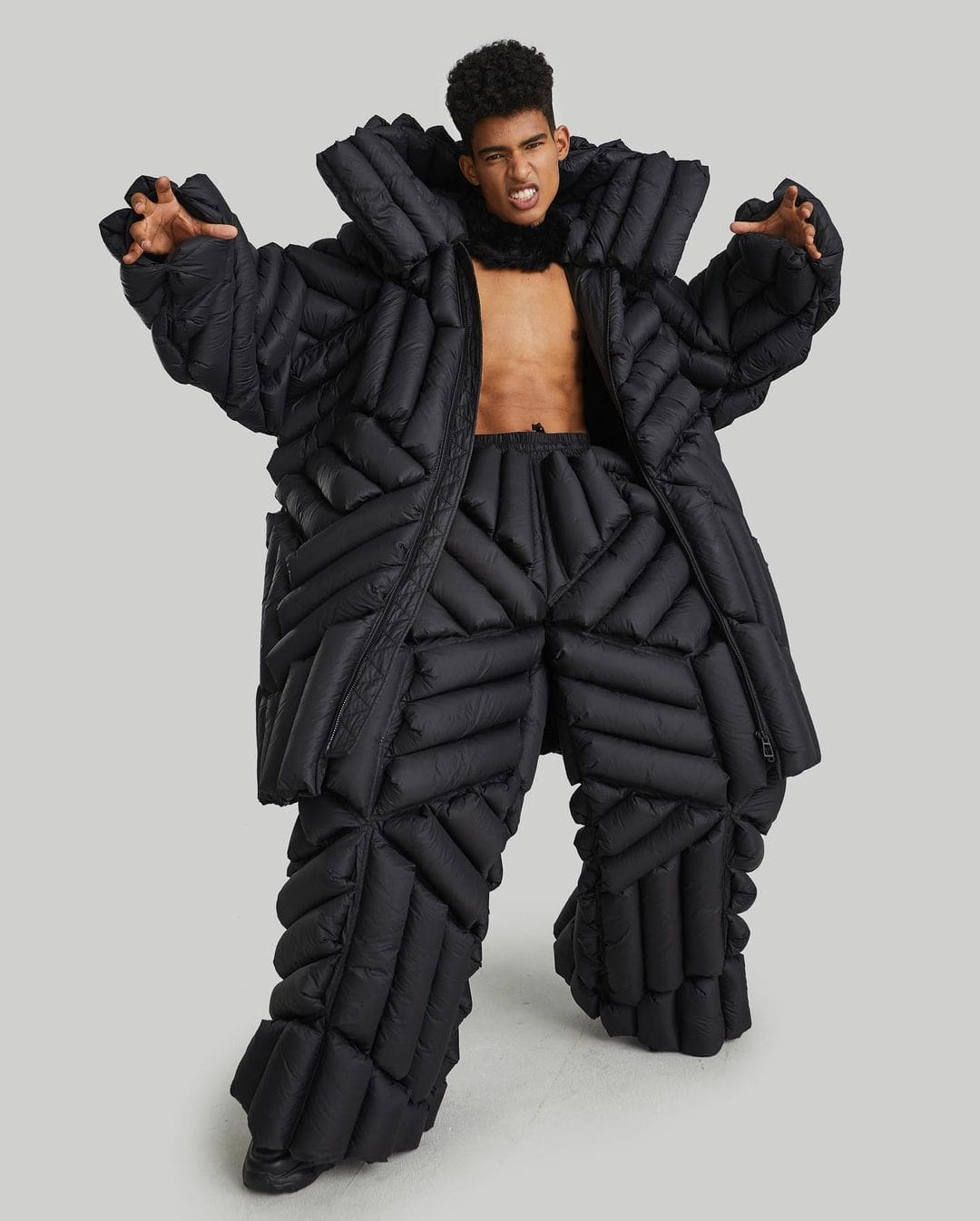 Raxxy by William Shen Fall Winter 2023 2024 Runway Magazine 18