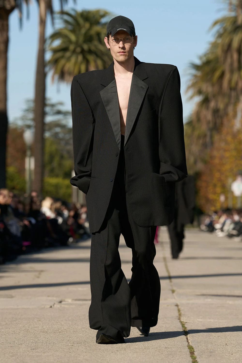 Balenciaga 早秋系列 2024 好莱坞 Runway 杂志(47)