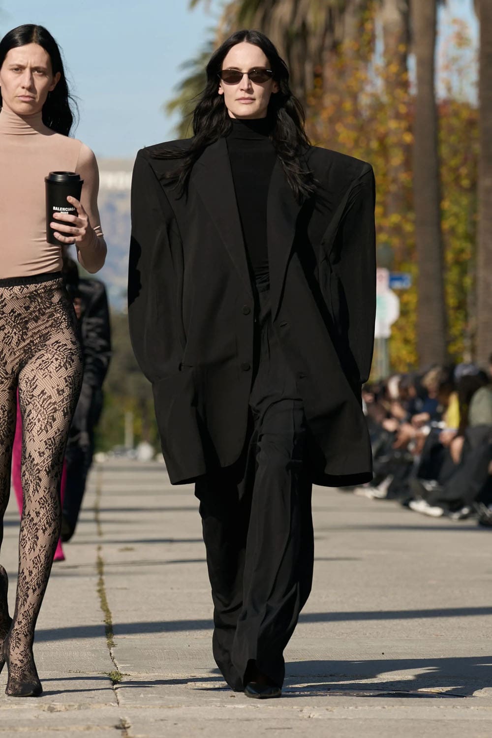 Balenciaga 早秋系列 2024 好莱坞 Runway 杂志(49)