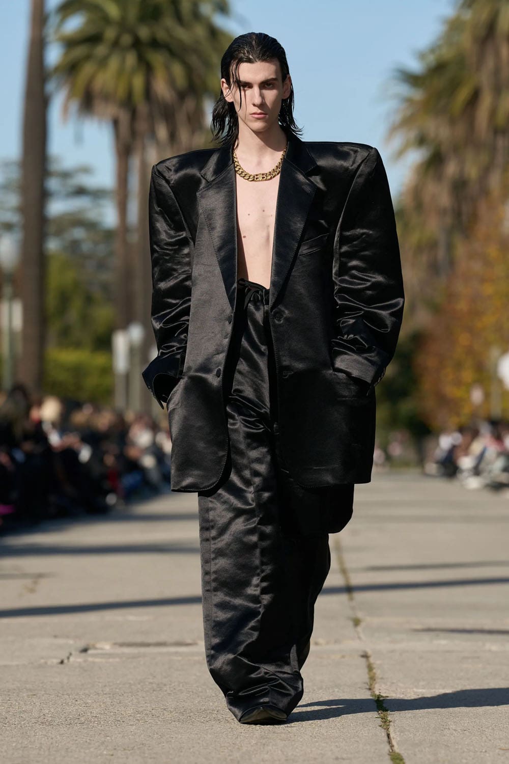 Balenciaga 早秋系列 2024 好莱坞 Runway 杂志(51)
