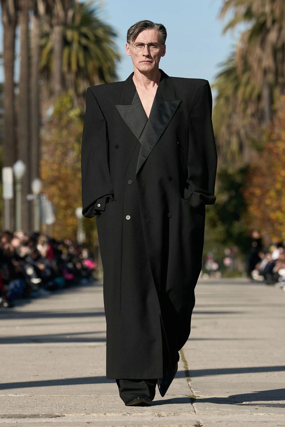Balenciaga 早秋系列 2024 好莱坞 Runway 杂志(61)