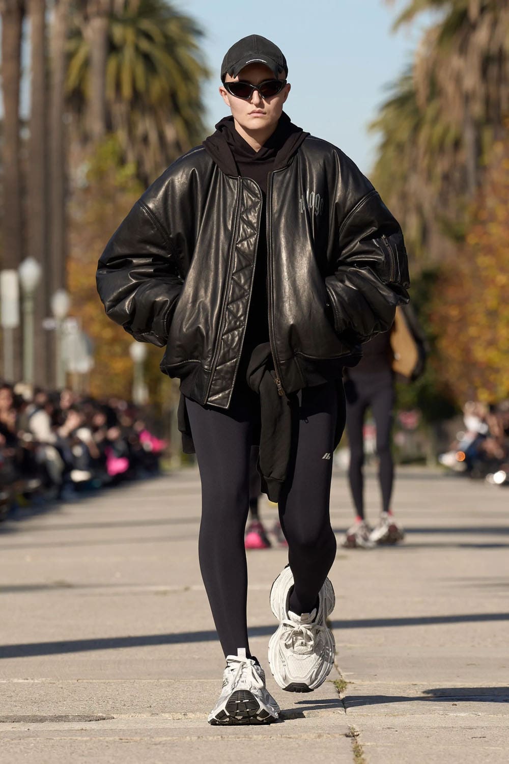 Balenciaga 早秋系列 2024 好莱坞 Runway 杂志(8)