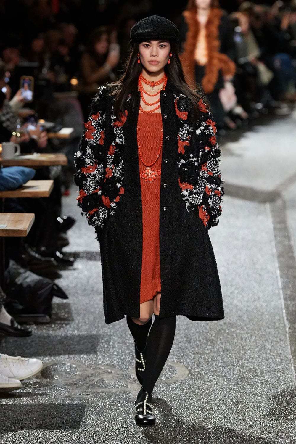 Chanel Metier d'Art Pre Fall 2024 Manchester Runway Magazine (21)