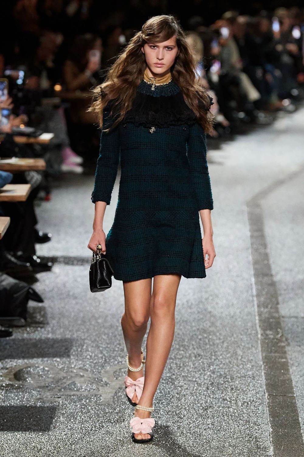 Chanel Metier d'Art Pre Fall 2024 Manchester Runway Magazine (33)