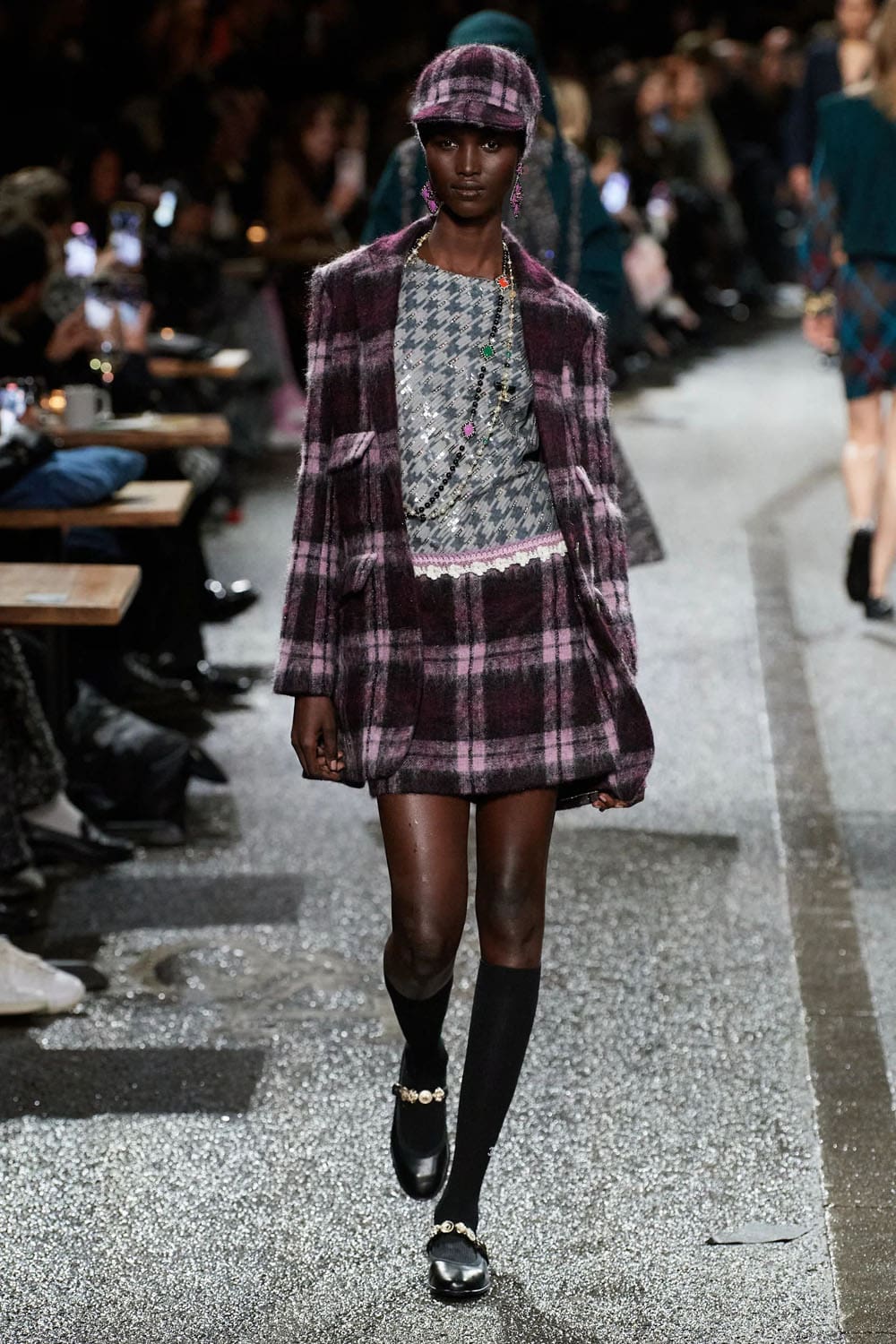 Chanel Metier d'Art Pre Fall 2024 Manchester Runway Magazine (36)
