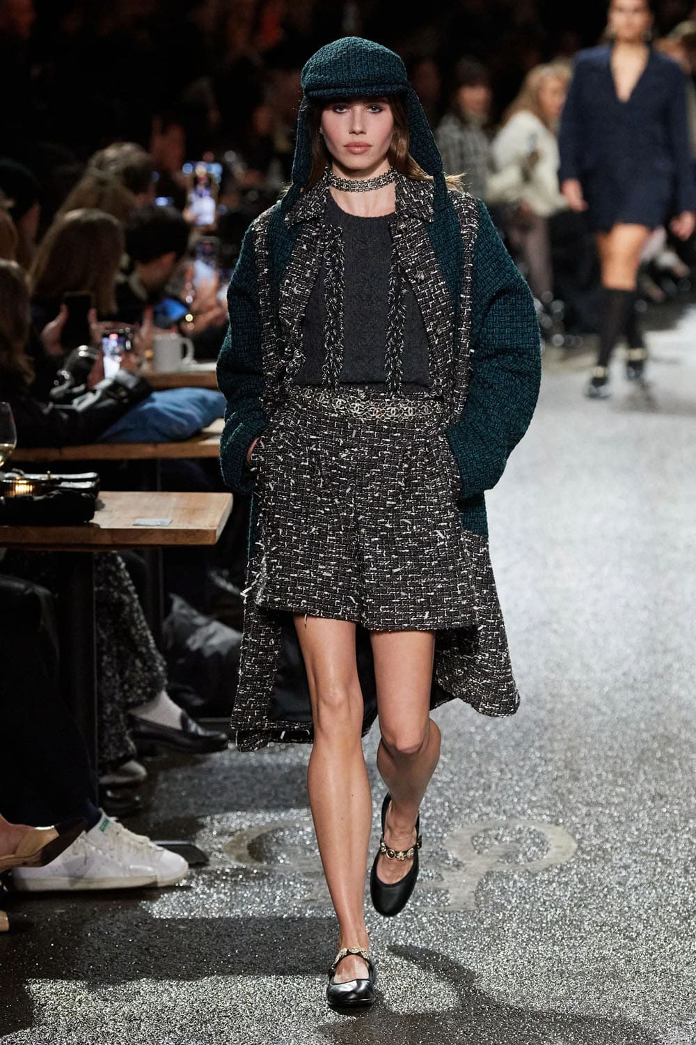 Chanel Metier d'Art Pre Fall 2024 Manchester Runway Magazine (37)