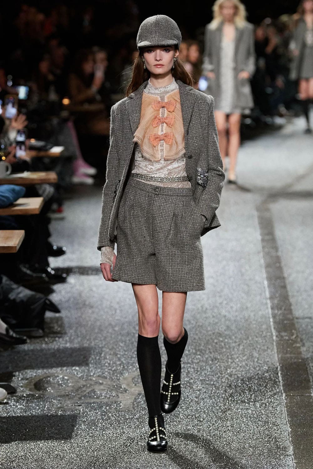 Chanel Metier d'Art Pre Fall 2024 Manchester Runway Magazine (42)