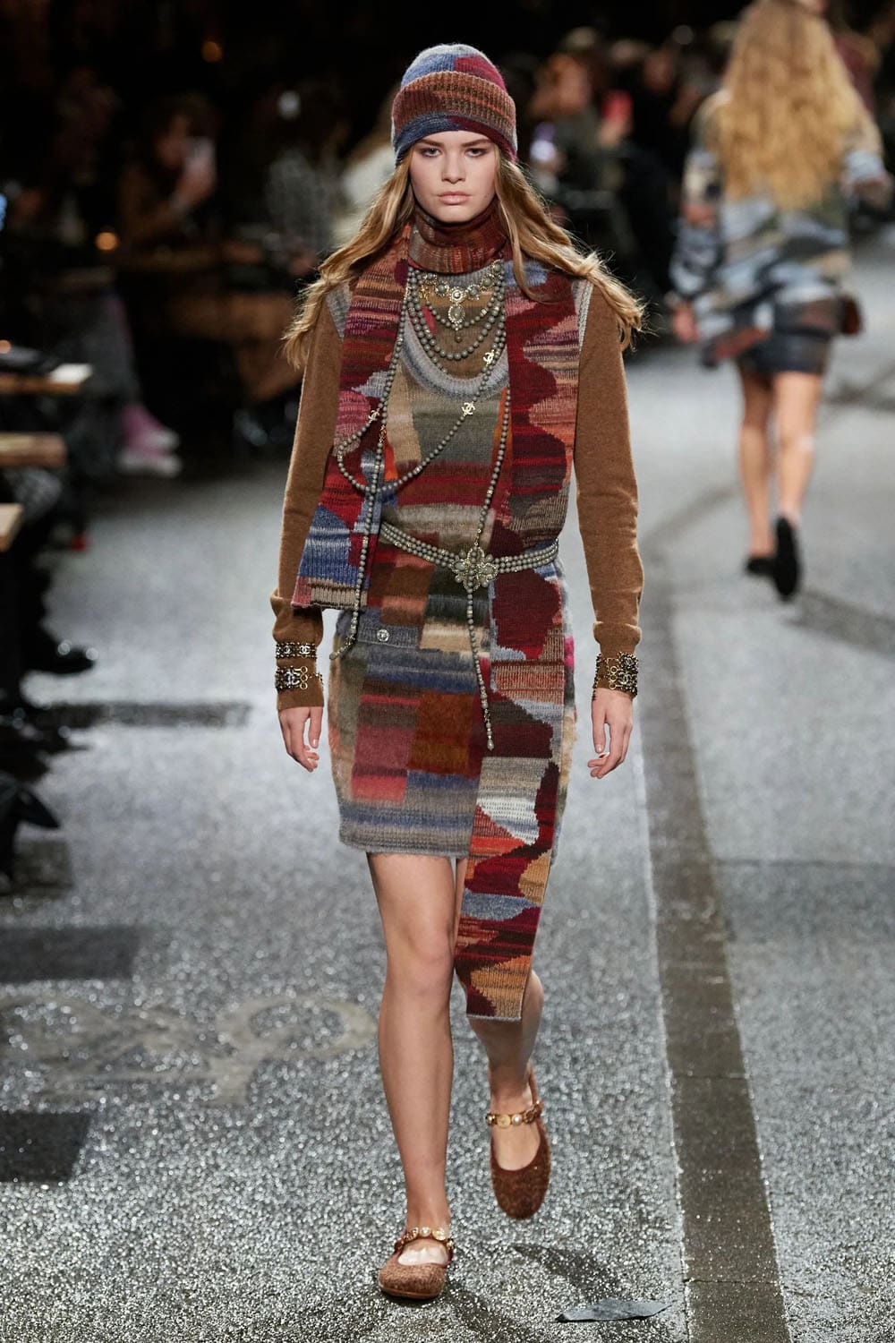 Chanel Metier d'Art Pre Fall 2024 Manchester Runway Magazine (48)