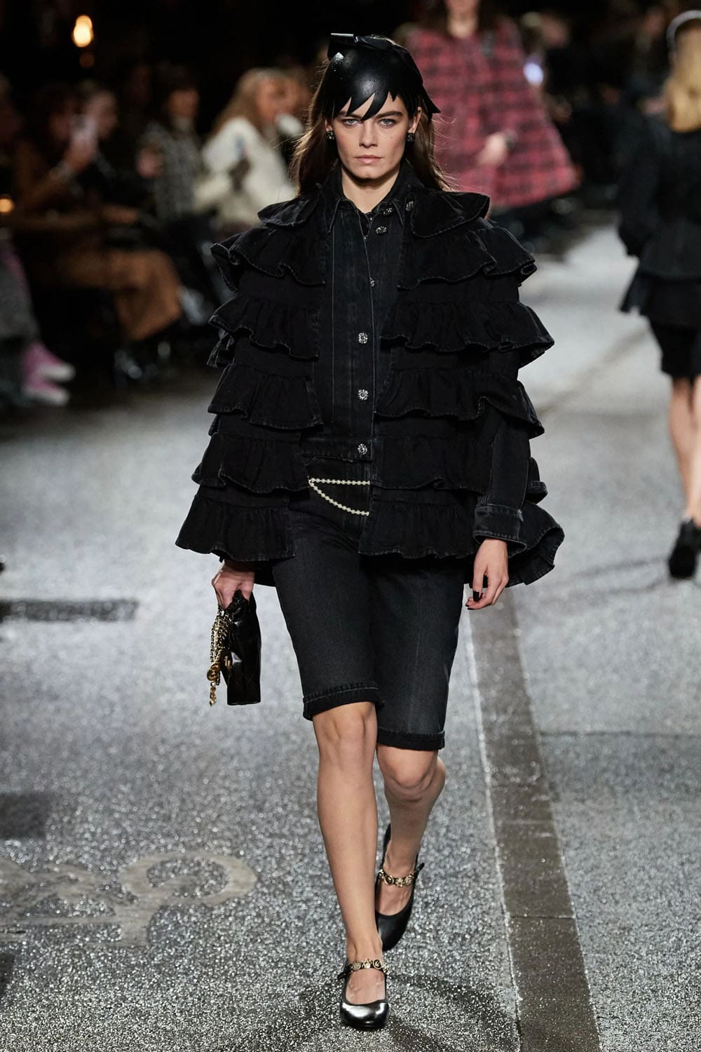 Chanel Metier d'Art Pre Fall 2024 Manchester Runway Magazine (51)
