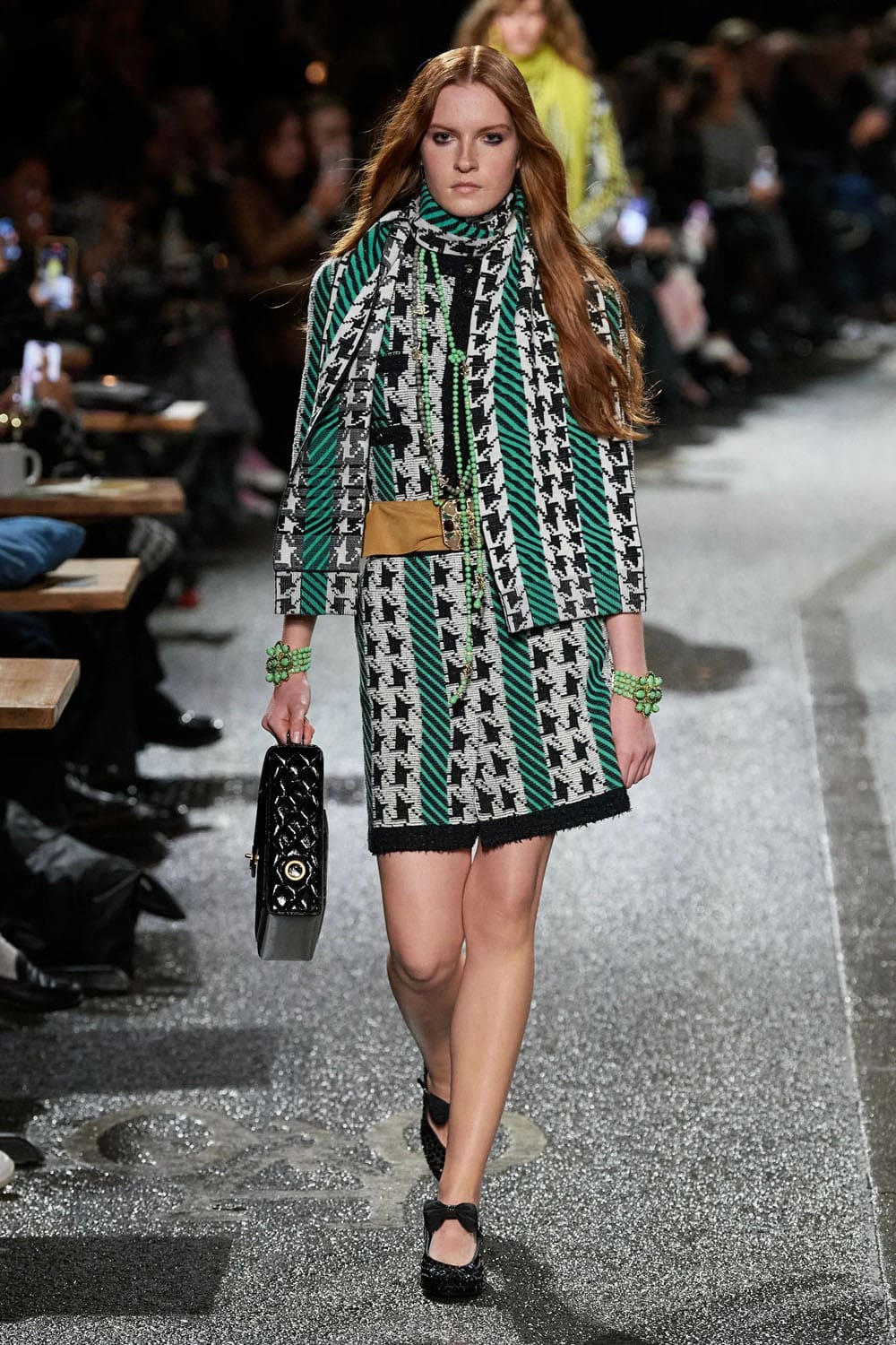 Chanel Metier d'Art Pre Fall 2024 Manchester Runway Magazine (60)