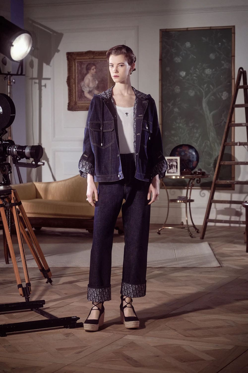 迪奥早秋系列 2024 玛丽亚·格拉齐亚·基乌里 (Maria Grazia Chiuri) 的崩溃 Runway 杂志(40)