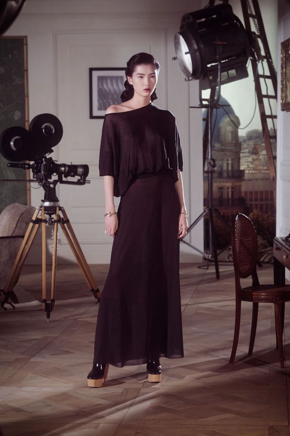 迪奥早秋系列 2024 玛丽亚·格拉齐亚·基乌里 (Maria Grazia Chiuri) 的崩溃 Runway 杂志(46)
