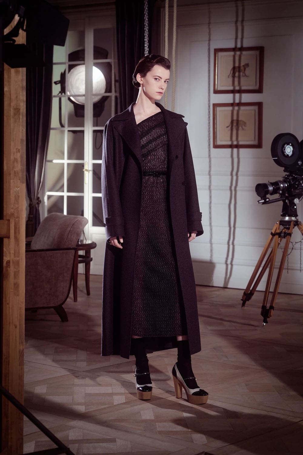 迪奥早秋系列 2024 玛丽亚·格拉齐亚·基乌里 (Maria Grazia Chiuri) 的崩溃 Runway 杂志(70)