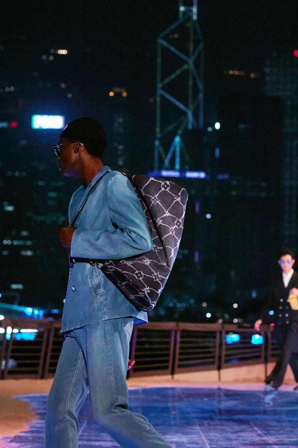 Louis Vuitton Pré-Automne 2024 Détails Hommes Hong Kong Runway Magazine (4)