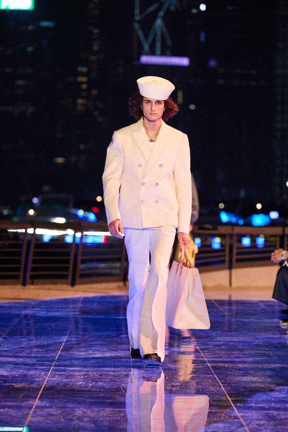 Louis Vuitton Pré-Automne 2024 Vêtements pour hommes Hong Kong Runway Magazine (11)