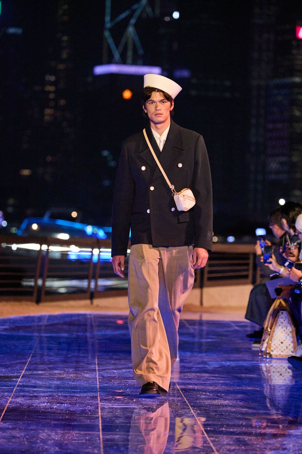 Louis Vuitton Pré-Automne 2024 Vêtements pour hommes Hong Kong Runway Magazine (14)
