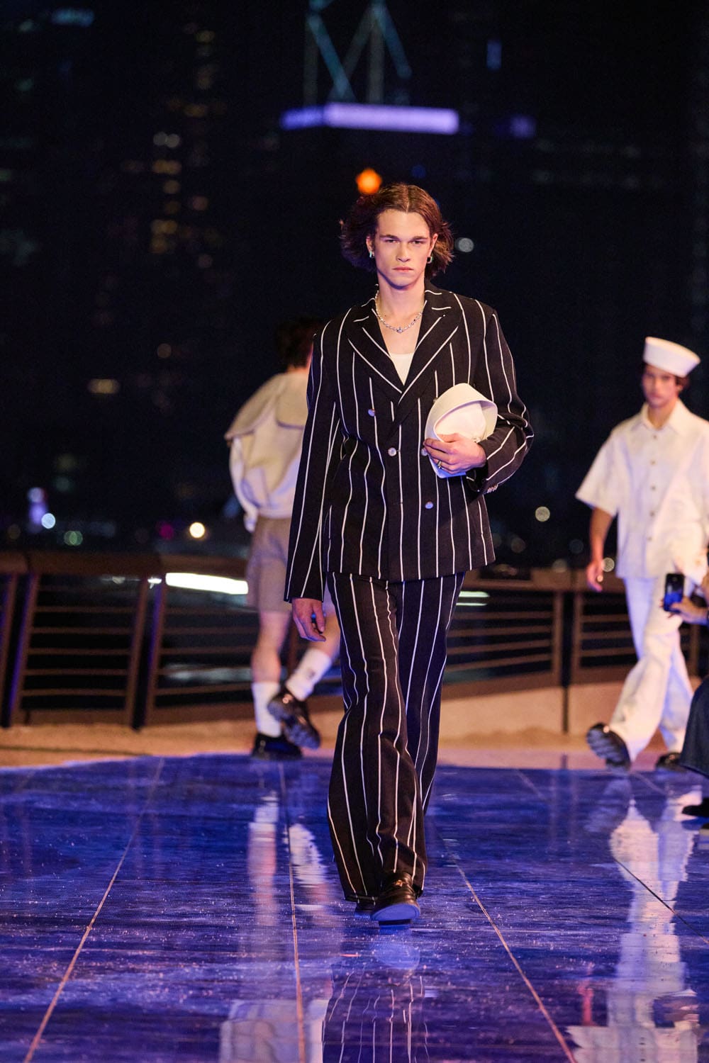 Louis Vuitton Pré-Automne 2024 Vêtements pour hommes Hong Kong Runway Magazine (16)