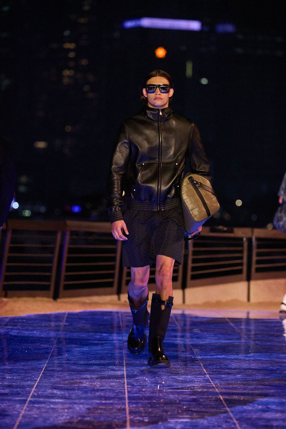 Louis Vuitton Pré-Automne 2024 Vêtements pour hommes Hong Kong Runway Magazine (29)