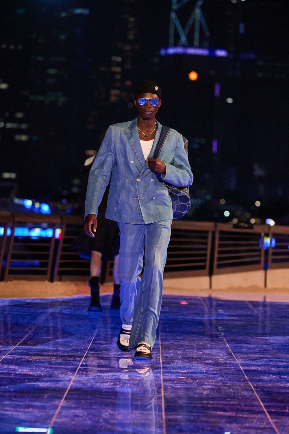 Louis Vuitton Pré-Automne 2024 Vêtements pour hommes Hong Kong Runway Magazine (5)