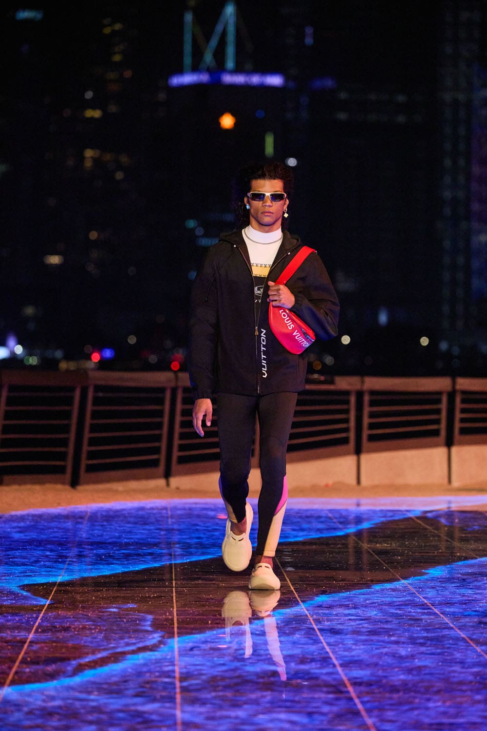 Louis Vuitton Pré-Automne 2024 Vêtements pour hommes Hong Kong Runway Magazine (50)