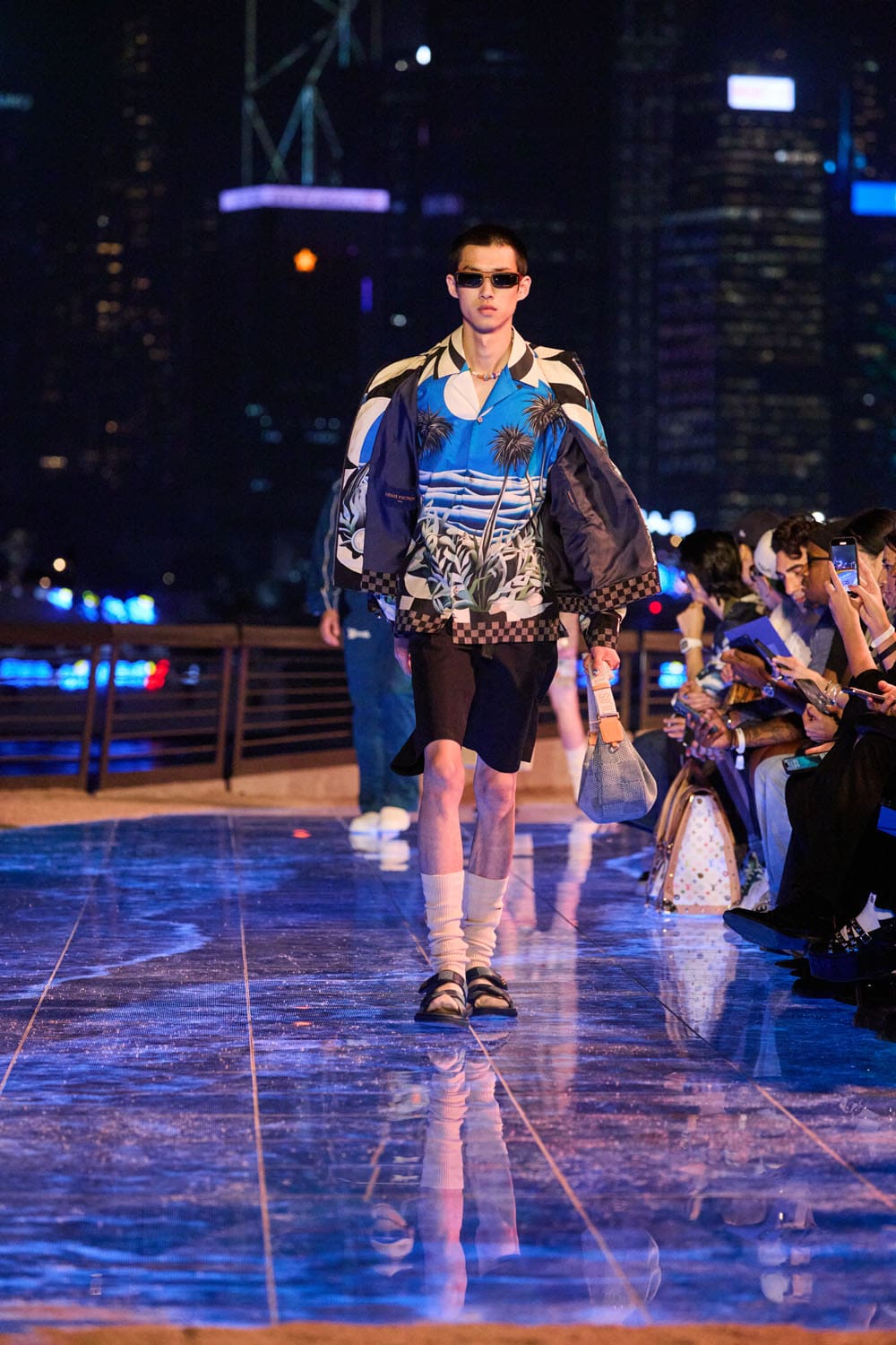 Louis Vuitton Pré-Automne 2024 Vêtements pour hommes Hong Kong Runway Magazine (51)
