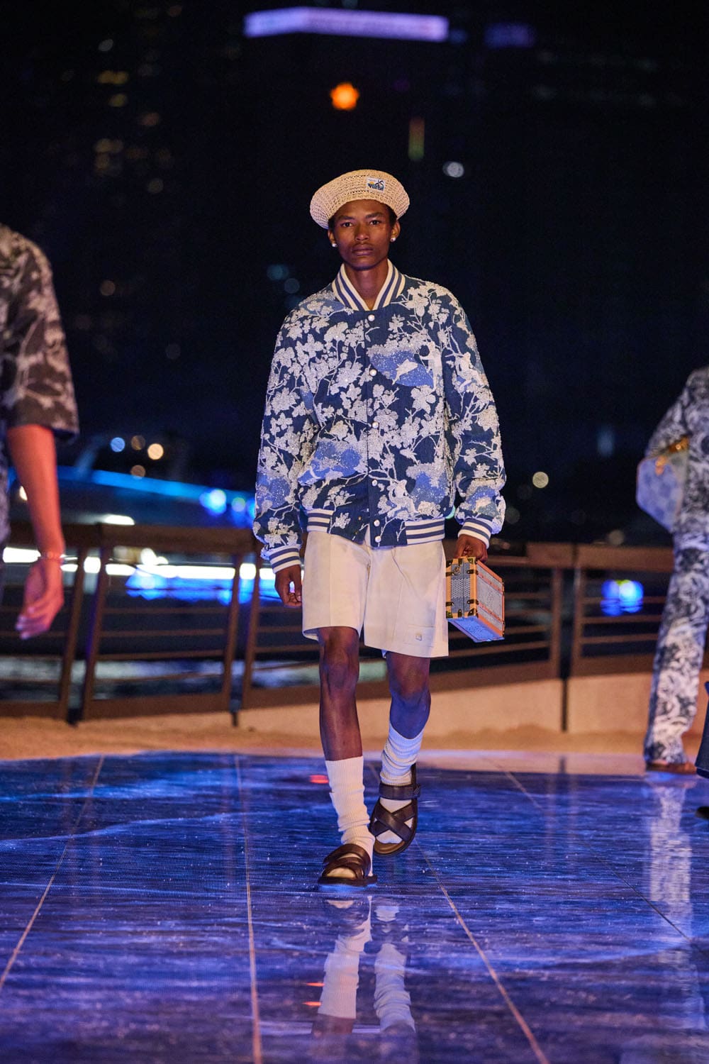 Louis Vuitton Pré-Automne 2024 Vêtements pour hommes Hong Kong Runway Magazine (64)
