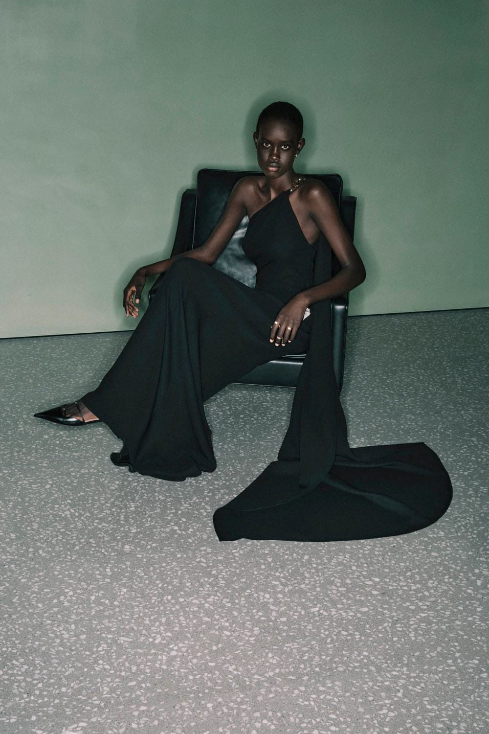 Valentino Pre Fall 2024 Runway Magazine (101)