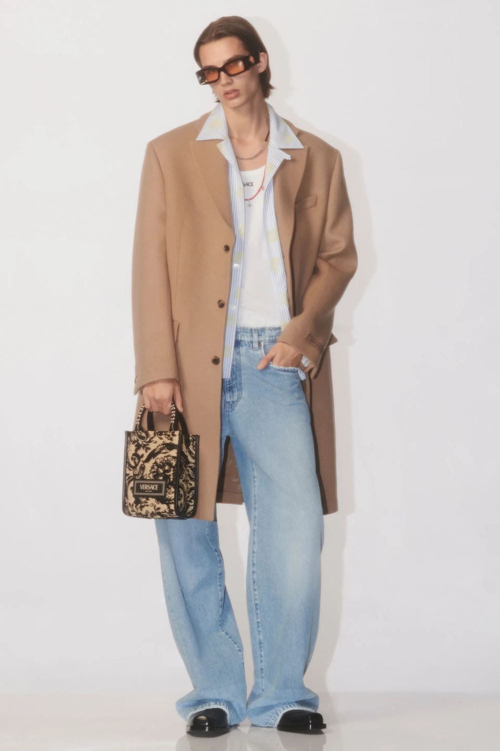 ヴェルサーチ プレフォール 2024 メンズ Runway 雑誌(12)