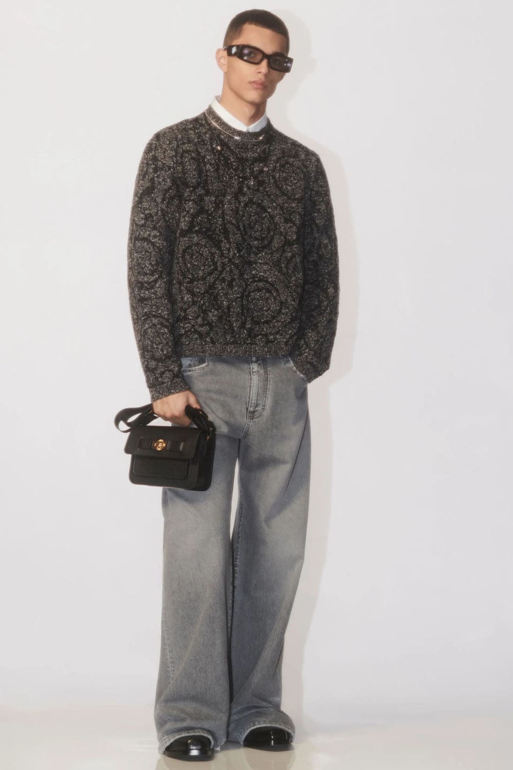 ヴェルサーチ プレフォール 2024 メンズ Runway 雑誌(2)