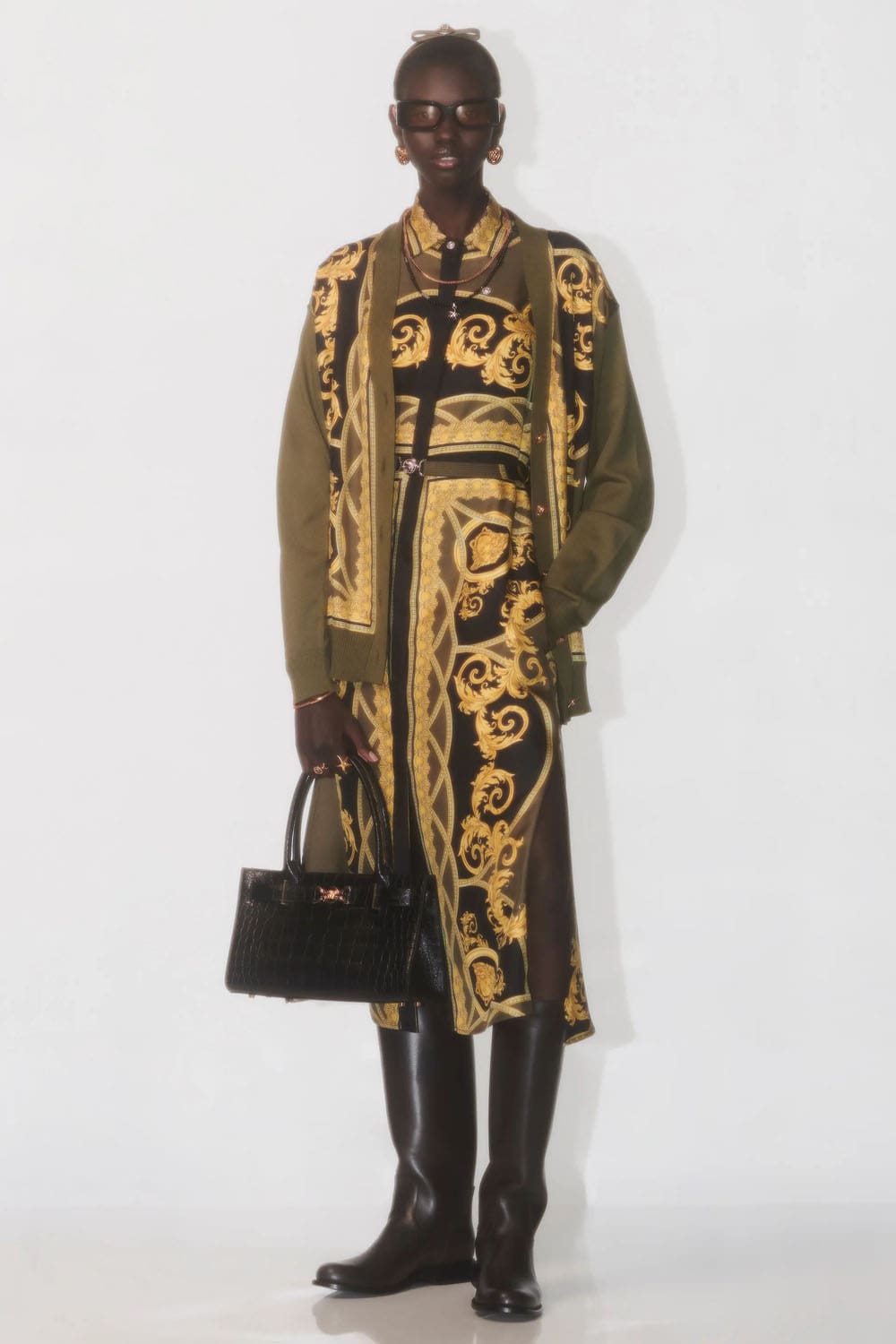ヴェルサーチ プレフォール 2024 レディース Runway 雑誌(23)