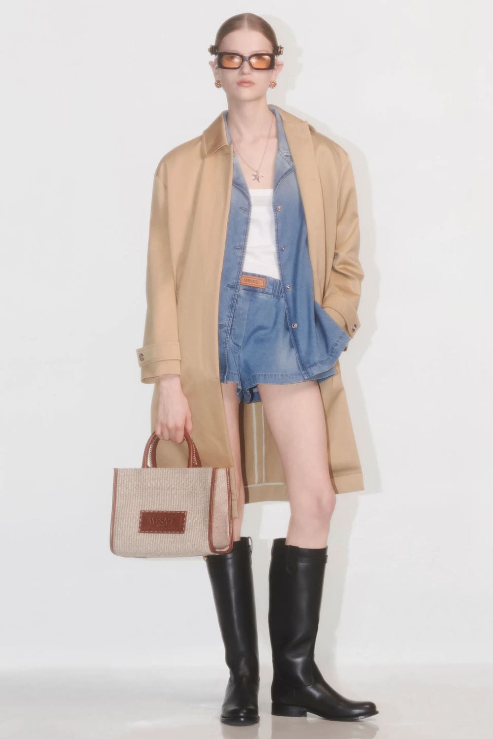 ヴェルサーチ プレフォール 2024 レディース Runway 雑誌(33)