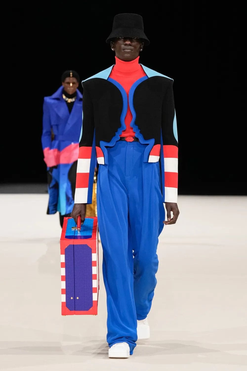 Balmain Fall Winter 2024 2025 Men Runway Magazine (28)