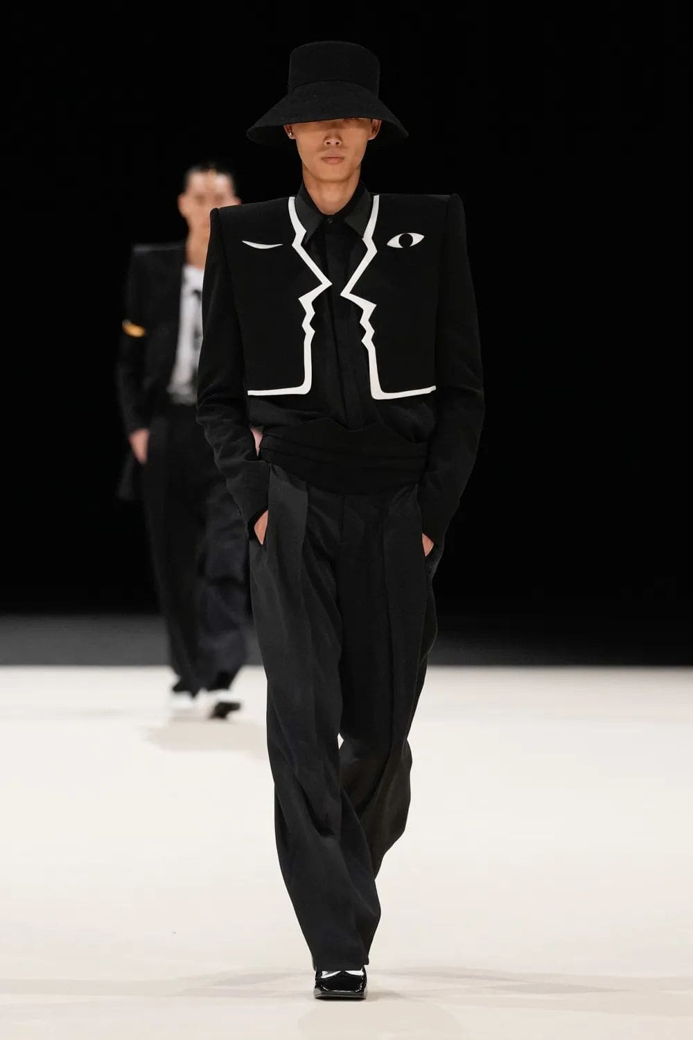 Balmain Fall Winter 2024 2025 Men Runway Magazine (40)
