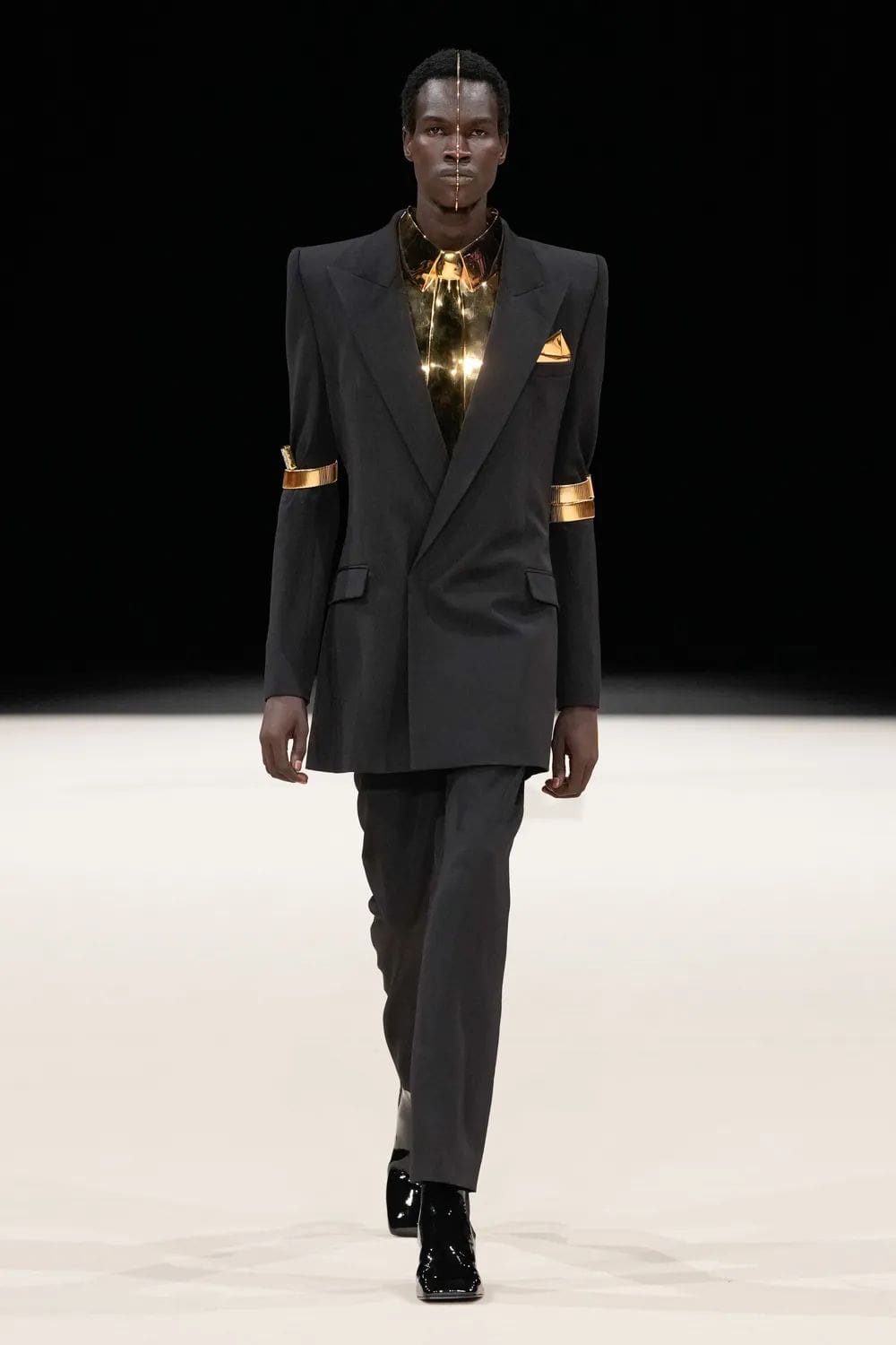 Balmain Fall Winter 2024 2025 Men Runway Magazine (45)